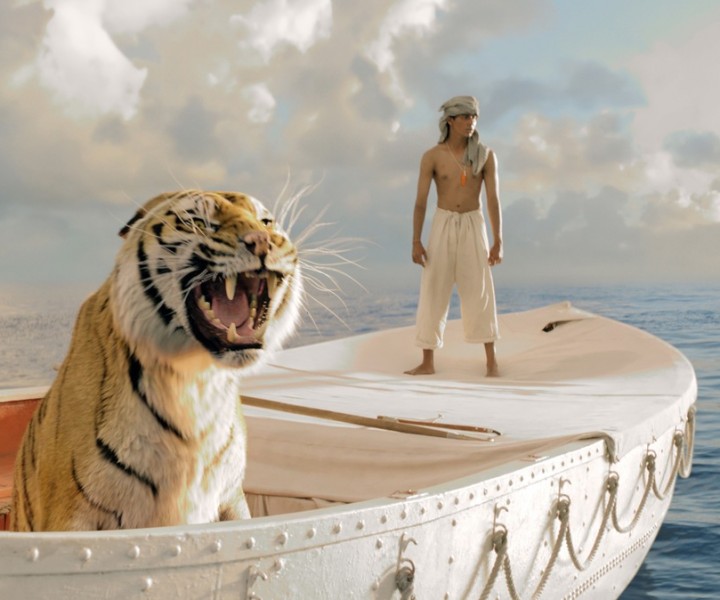 Im Bild: Der junge Pi (Suraj Sharma, r.) und ein bengalischer Tiger kämpfen monatelang unfreiwillig ums Überleben auf hoher See.



Ein echtes Filmwunder: Ang Lees OSCAR(r) prämierter "Life 
of Pi - Schiffbruch mit Tiger" am 2. November 2014 auf 
ProSieben.
Ang Lee ("Tiger & Dragon") hat es mit diesem bildgewaltigen Hochsee-
Abenteuer erneut allen gezeigt: Vier OSCARS(r), über 600 Millionen US-Dollar 
Boxoffice und Kritiker, die sich mit ihren Lobeshymnen geradezu 
überschlugen. Und all das gelang ihm mit einer Story über einen indischen 
Jungen und einen bengalischen Tiger, die gemeinsam in einem Rettungsboot 
auf dem Ozean überleben müssen - gänzlich ohne bekannte Stars, dafür 
aber mit poetischen Bildern, leise-optimistischem Humor und großen 
philosophischen Fragen an unsere Existenz. Ein echtes Filmwunder ... 
ProSieben zeigt "Life of Pi - Schiffbruch mit Tiger" am Sonntag, 2. November 
2014, um 20:15 Uhr zum ersten Mal im Free-TV.
© 2012 Twentieth Century Fox Film Corporation. All rights reserved.
Dieses Bild darf bis 04.11.2014 honorarfrei fuer redaktionelle Zwecke und nur im Rahmen der Programmankuendigung verwendet werden. Spaetere Veroeffentlichungen sind nur nach Ruecksprache und ausdruecklicher Genehmigung der ProSiebenSat1 TV Deutschland GmbH moeglich. Verwendung nur mit vollstaendigem Copyrightvermerk. Das Foto darf nicht veraendert, bearbeitet und nur im Ganzen verwendet werden. Nicht für EPG! Es darf nicht archiviert werden. Es darf nicht an Dritte weitergeleitet werden. Bei Fragen: 089/9507-1589.
Voraussetzung fuer die Verwendung dieser Programmdaten ist die Zustimmung zu den Allgemeinen Geschaeftsbedingungen der Presselounges der Sender der ProSiebenSat.1 Media AG. Weiterer Text über OTS und www.presseportal.de/pm/25171 / Die Verwendung dieses Bildes ist für redaktionelle Zwecke honorarfrei. Veröffentlichung bitte unter Quellenangabe: "obs/ProSieben Television GmbH/Photo : Rhythm & Hues"