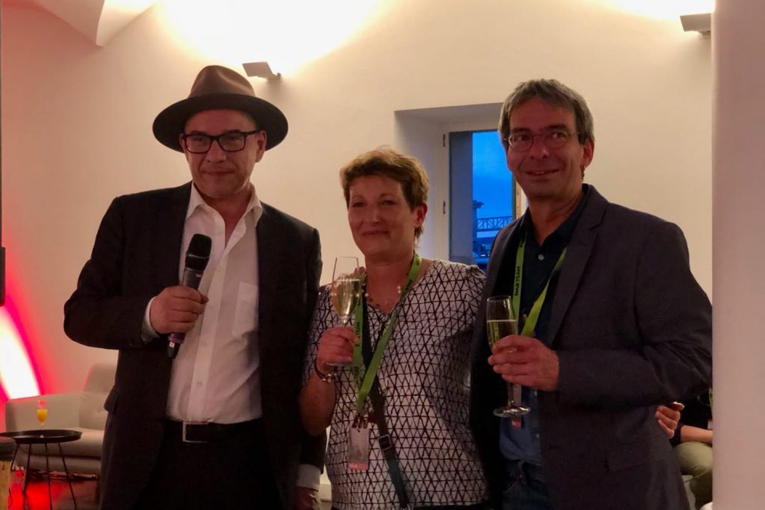 v.l.n.rAndreas Hykade, heike Mpzer und Joachim Gennant feiern den Abschluß der FMX