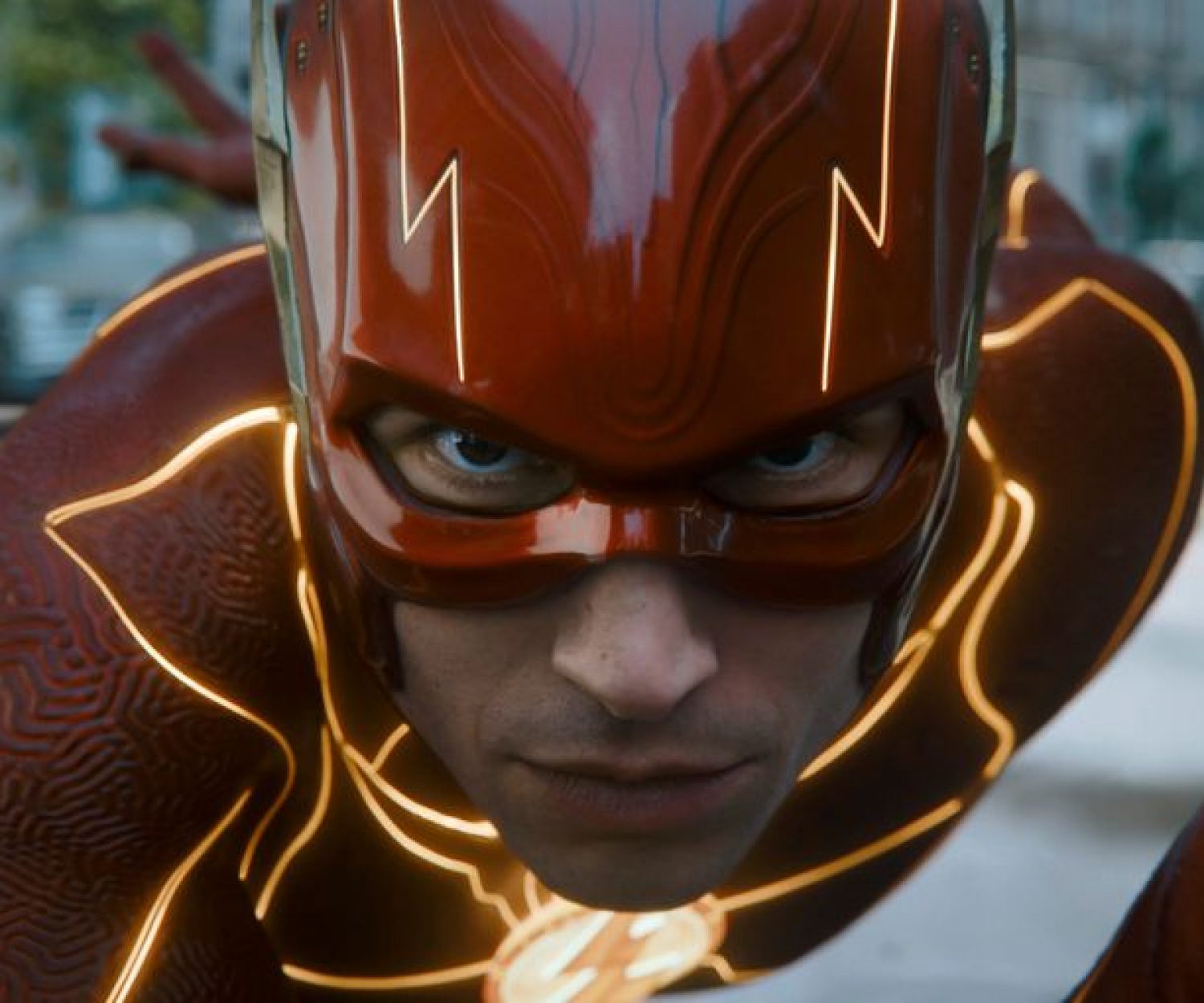 Caption: (L-R) EZRA MILLER as Barry Allen / The Flash, EZRA MILLER as Barry Allen / The Flash and SASHA CALLE as Kara Zor-El / Supergirl in Warner Bros. Pictures? action adventure ?THE FLASH,? a Warner Bros. Pictures release.